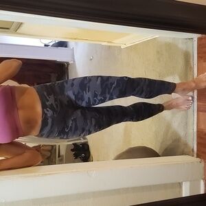 Echt Grey and black camo leggings